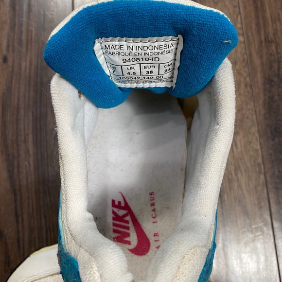 Vintage 90’s Nike Air Icarus - Picture 6 of 6